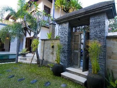 Konsep Desain Angkul Angkul Bali Minimalis Untuk Rumah Sempit